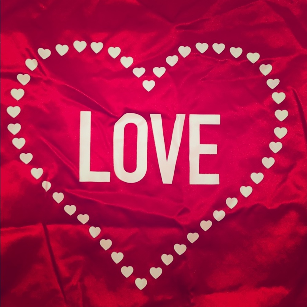 VICTORIA SECRET RED LOVE ROBE